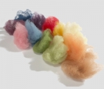 Märchenwolle Vlies pflanzengefärbt - Sortiment 10 Farben 100 g